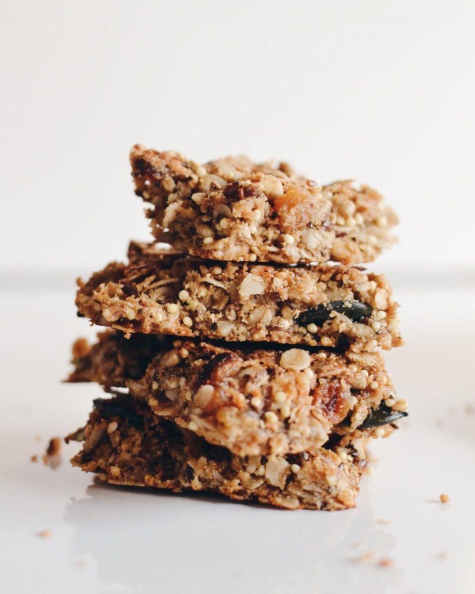 Crunchy granola bars Recipe | HeyFood — heyfoodapp.com