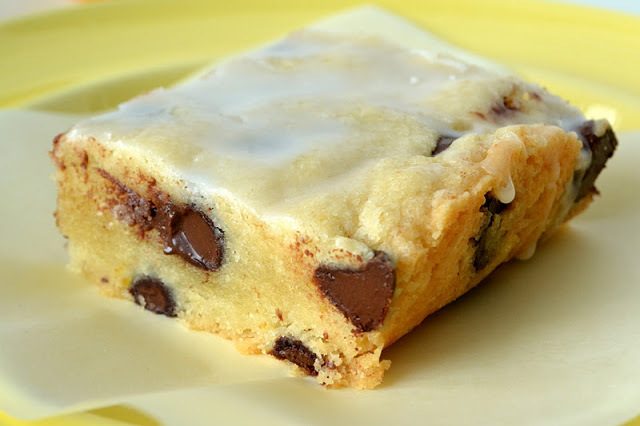 Meyer Lemon and Dark Chocolate Shortbread Recipe | HeyFood — heyfoodapp.com