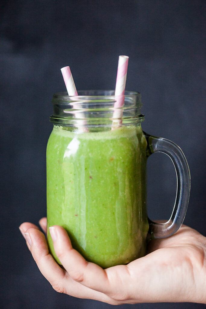 Detox Spinach Green Smoothie Recipe | HeyFood — heyfoodapp.com