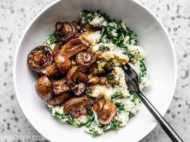 Balsamic Roasted Mushrooms With Herby Kale Mashed Potatoes Recipe | HeyFood — heyfoodapp.com