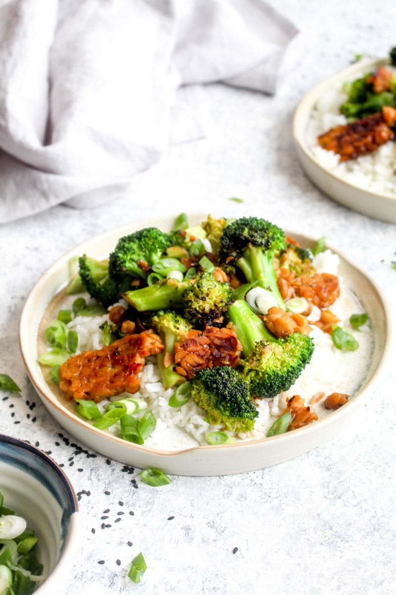 Tempeh Broccoli Stir Fry Recipe | HeyFood — heyfoodapp.com