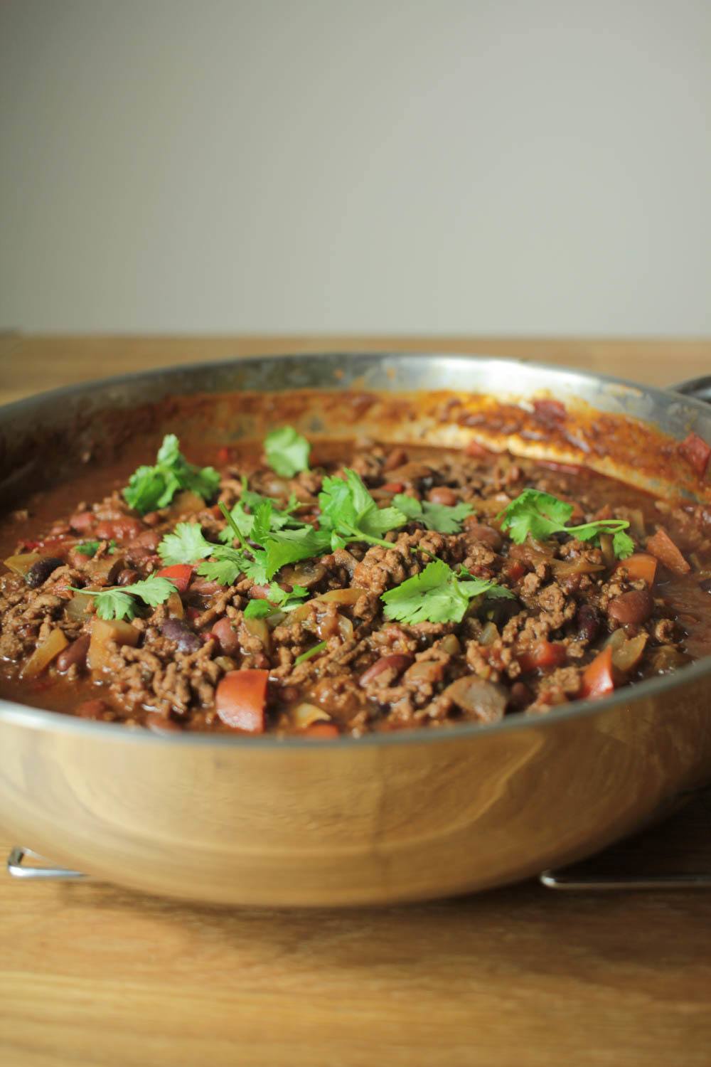 Chocolate Chilli Con Carne Recipe | HeyFood — heyfoodapp.com