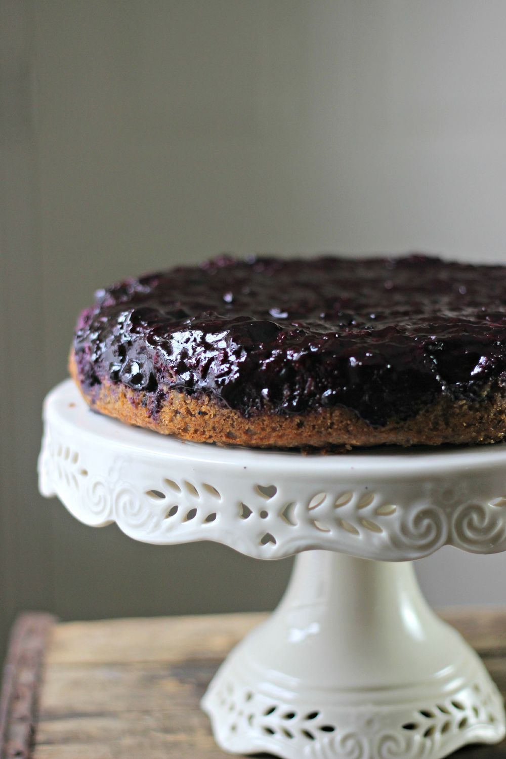 Blueberry Upside-Down Breakfast Cake Recipe | HeyFood — heyfoodapp.com