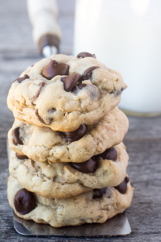 Soft Batch Oatmeal Chocolate Chip Cookies Recipe | HeyFood — heyfoodapp.com