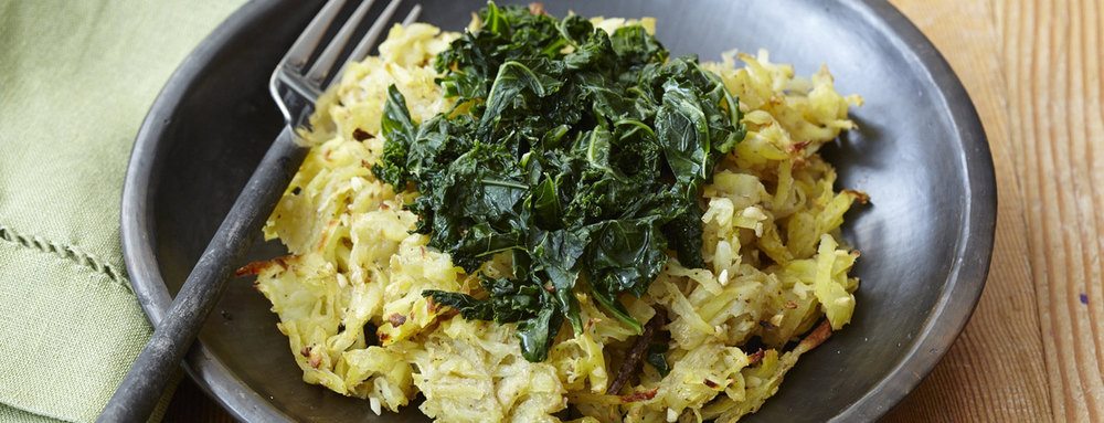 Garlic Hash Browns With Kale Recipe | HeyFood — heyfoodapp.com