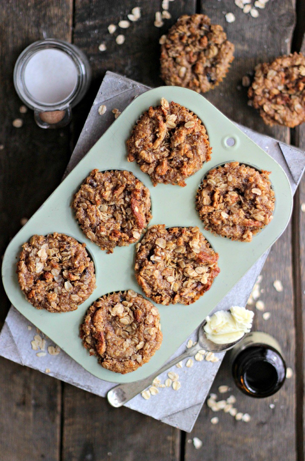 Date Coffee Cake Yogurt Muffins with Cinnamon Streusel Recipe | HeyFood — heyfoodapp.com