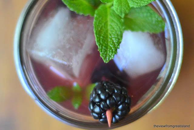 Blackberry Mojito Recipe | HeyFood — heyfoodapp.com