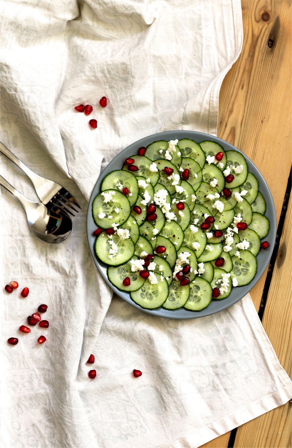 Cucumber, feta & pomegranate salad (V) Recipe | HeyFood — heyfoodapp.com