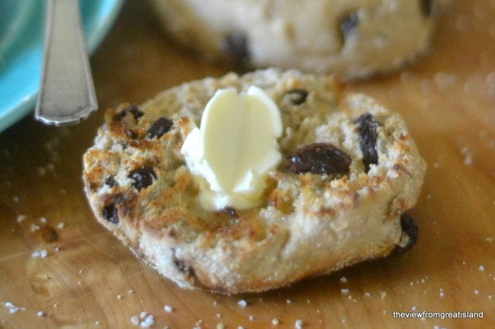 Cinnamon Raisin English Muffins Recipe | HeyFood — heyfoodapp.com
