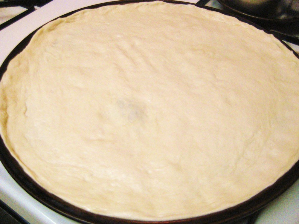 Best Basic Pizza Dough Recipe Recipe | HeyFood — heyfoodapp.com