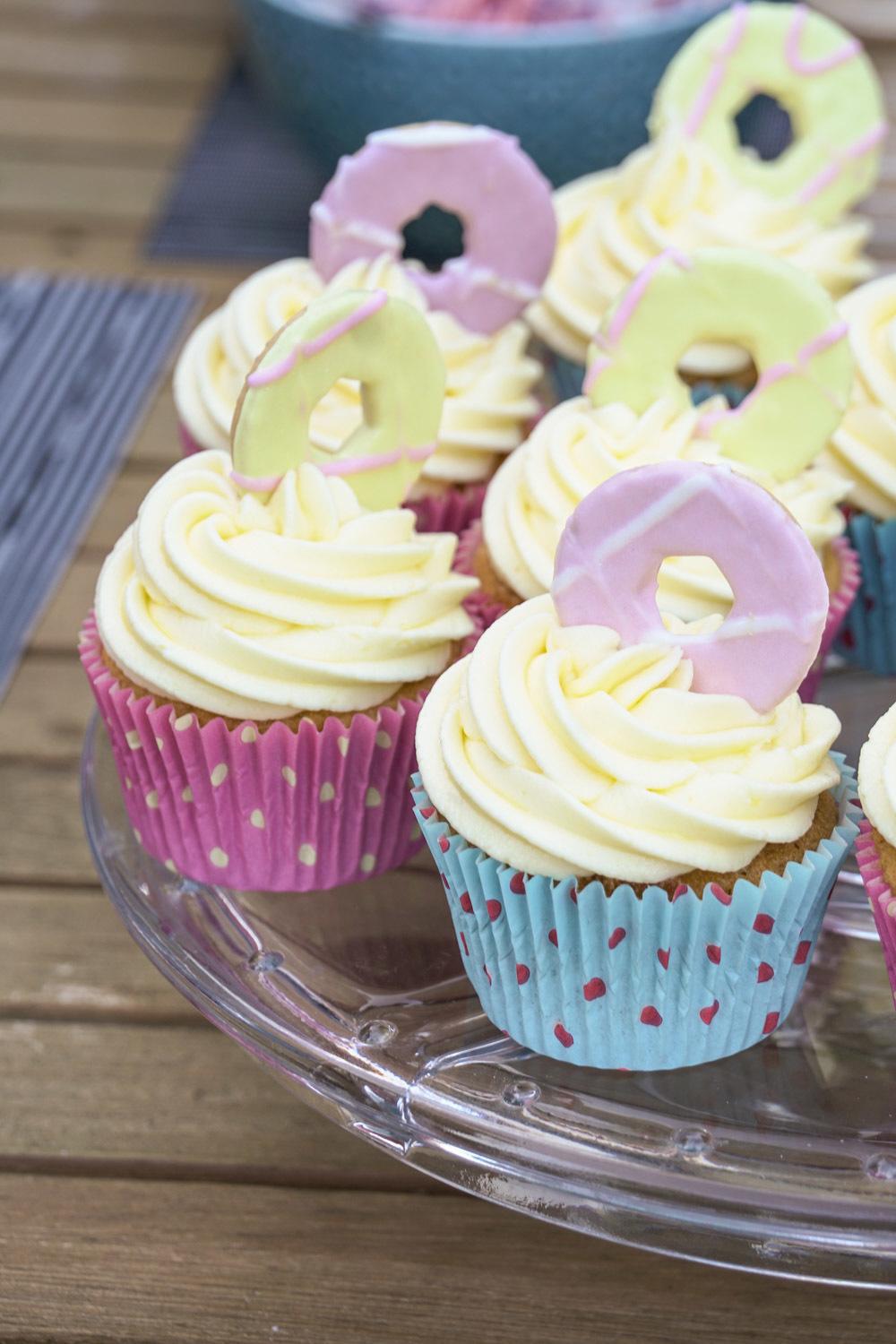 Party Ring Cupcakes Recipe | HeyFood — heyfoodapp.com