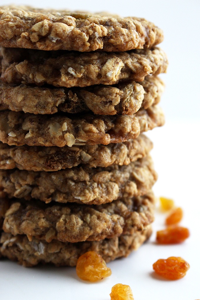 Vegan Oatmeal Raisin Cookies Recipe | HeyFood — heyfoodapp.com