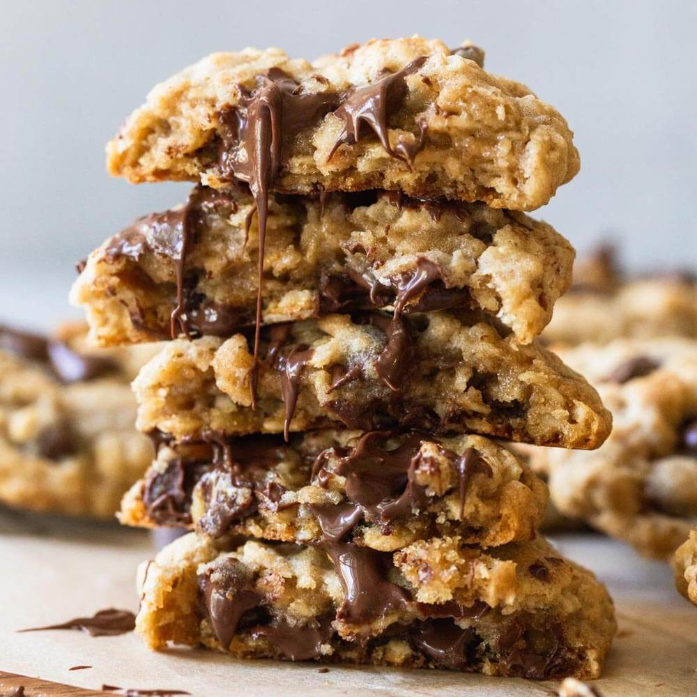 Soft And Chewy Oatmeal Chocolate Chip Cookies Recipe | HeyFood — heyfoodapp.com