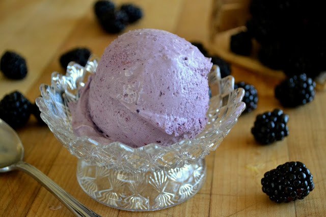 Easy Blackberry Ice Cream (food processor recipe—no ice cream machine needed!) Recipe | HeyFood — heyfoodapp.com