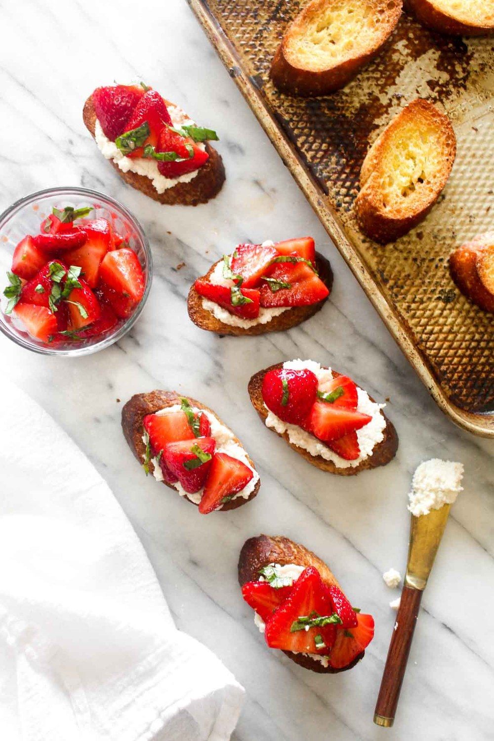 Strawberry Basil Bruschetta with Almond Ricotta Recipe | HeyFood — heyfoodapp.com