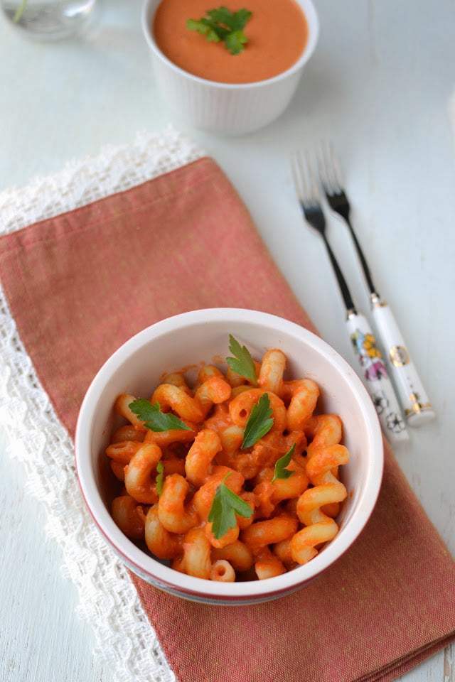 Creamy Tomato Pasta Sauce Recipe | HeyFood — heyfoodapp.com