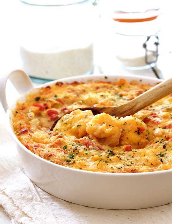 Spicy Shrimp and Grits Casserole with Gouda Cheese Recipe | HeyFood — heyfoodapp.com