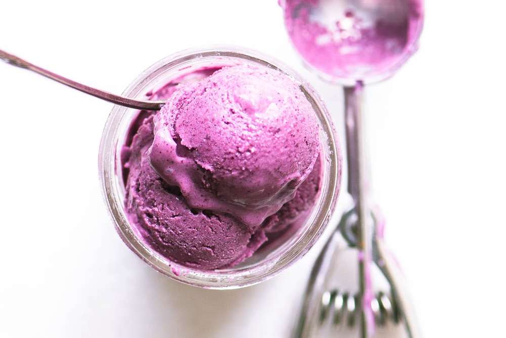 No Churn Wild Blueberry Frozen Yogurt (3 ingredients!) Recipe | HeyFood — heyfoodapp.com