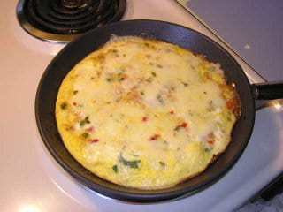 Spicy Vegetable Omelet Recipe | HeyFood — heyfoodapp.com