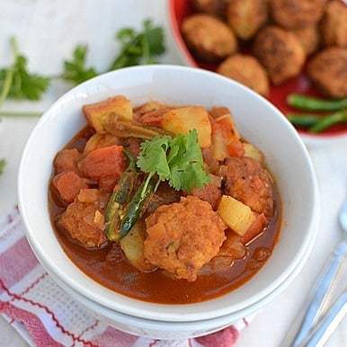 Bengali Lentil Fritters Curry (Bora'r Jhol) Recipe | HeyFood — heyfoodapp.com