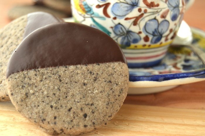 Turkish Coffee Shortbread Cookies Recipe | HeyFood — heyfoodapp.com