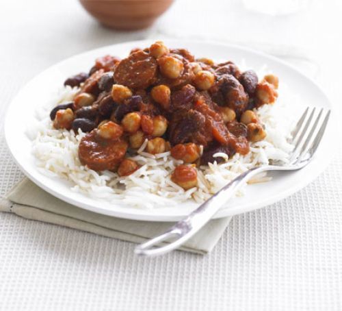 Quick Bean & Chorizo Chilli Recipe | HeyFood — heyfoodapp.com