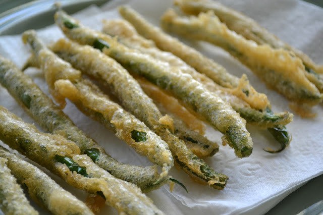 Fried Green Beans with Lime Aioli Dipping Sauce Recipe | HeyFood — heyfoodapp.com