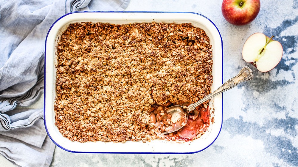 Healthy Apple Crumble Recipe | HeyFood — heyfoodapp.com