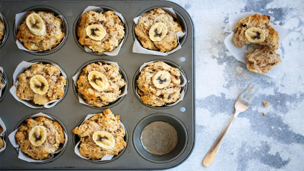 Easy Apple & Banana Sugar Free Muffins Recipe | HeyFood — heyfoodapp.com