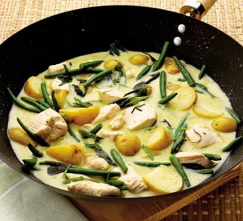 Thai Green Chicken Curry Recipe | HeyFood — heyfoodapp.com