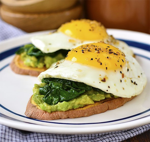 Avocado, Egg And Spinach Sweet Potato Toasts Recipe | HeyFood — heyfoodapp.com