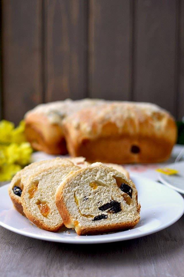 Sweet Spring Bread Recipe | HeyFood — heyfoodapp.com