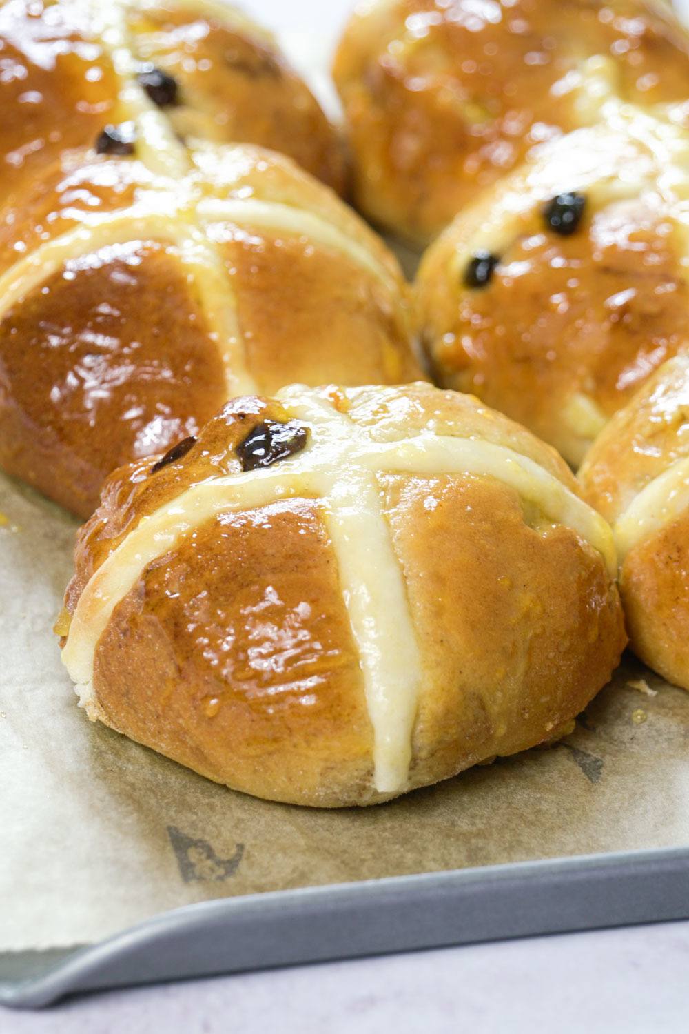 Hot Cross Buns Recipe | HeyFood — heyfoodapp.com