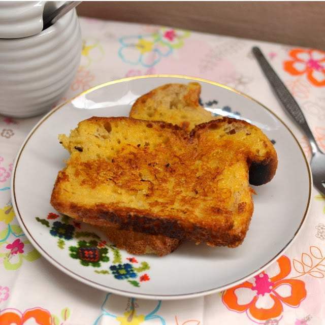 Eggless French Toast (with Custard powder) Recipe | HeyFood — heyfoodapp.com