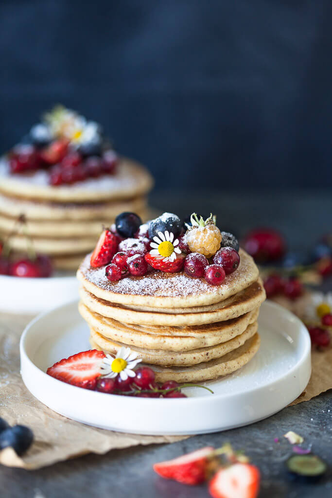The Softest Almond Oats Pancakes {Dairy-Free} Recipe | HeyFood — heyfoodapp.com