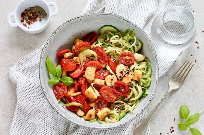 Warm Zucchini Noodle Salad With Fried Halloumi And Burst Tomatoes Recipe | HeyFood — heyfoodapp.com