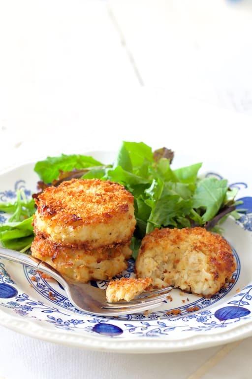 Maryland-Style Crab Cakes Recipe | HeyFood — heyfoodapp.com