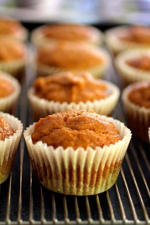 Simply Pumpkin Muffins Recipe | HeyFood — heyfoodapp.com