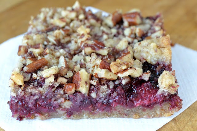 Blackberry Pecan Crumble Squares Recipe | HeyFood — heyfoodapp.com